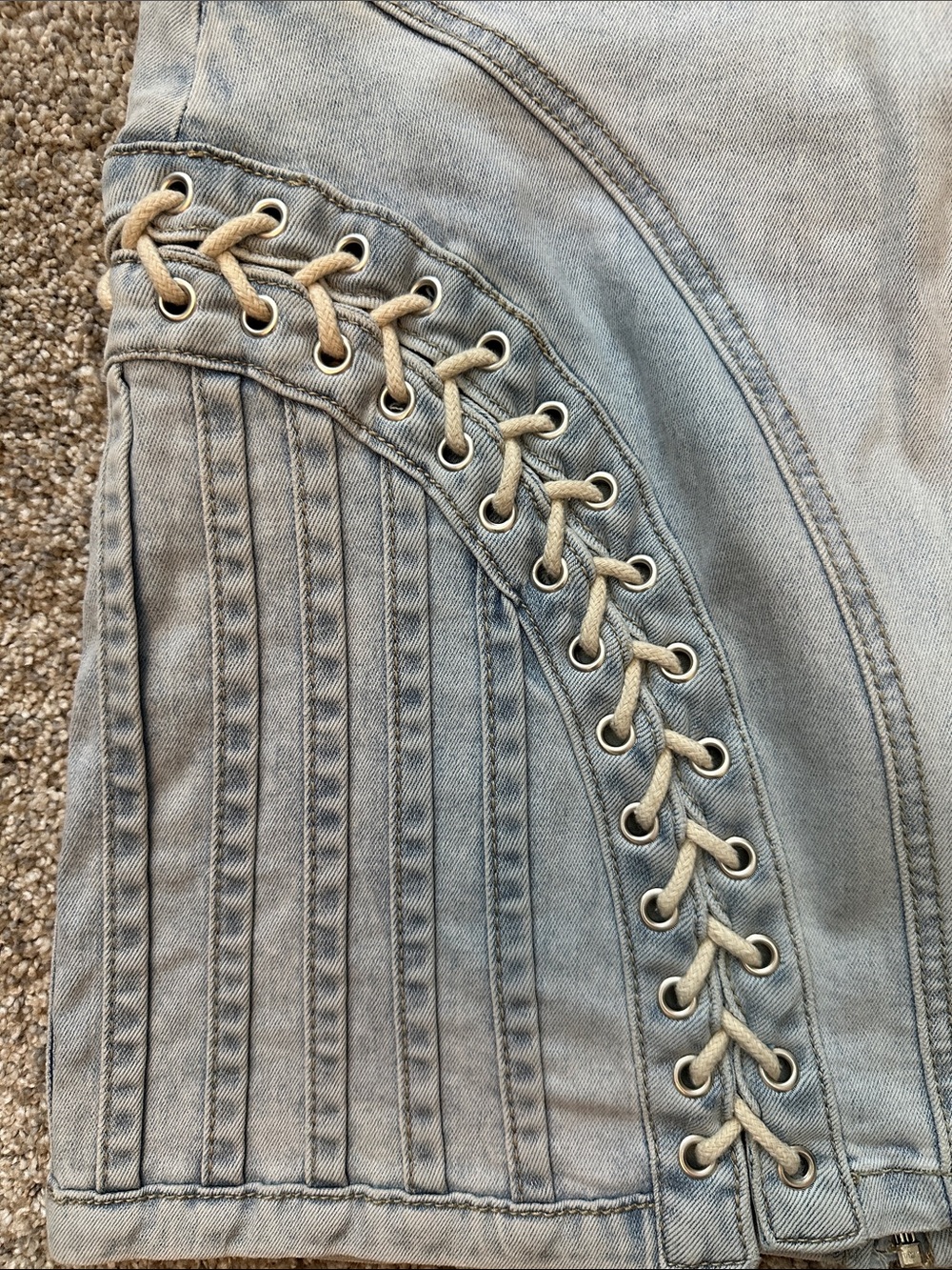 NWT AKIRA Light Wash Denim Mini Skirt Lace Up Sides Zipper Back Detail Size L - Picture 5 of 14